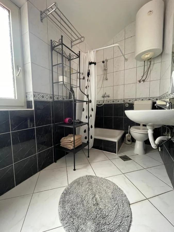 Apartments Frigan Maslenica 0*,